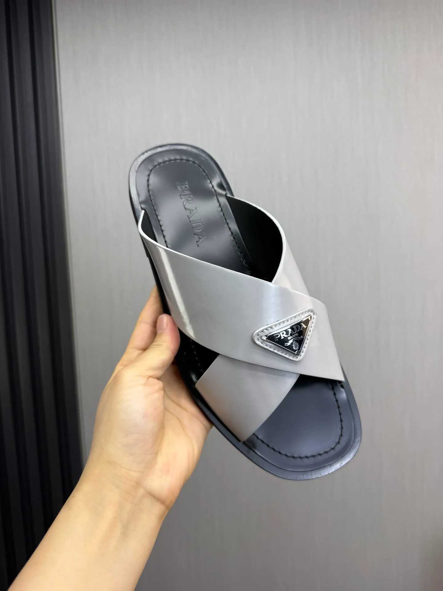 Factory price 340💰 ＰＲＡＤＡPrada - popular men's slippers hot sale 🔥 🩴Official website one to one production 38-45 sizes 45 46 🉑️Customized!